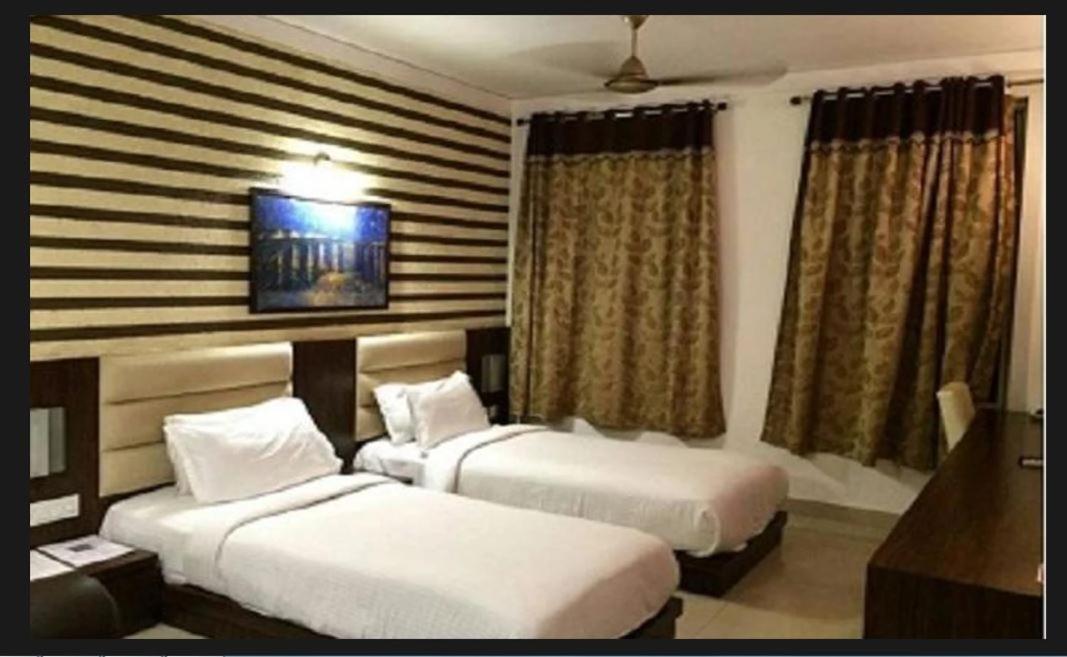 The Regal Park Hotel Визакхапатнам Екстериор снимка